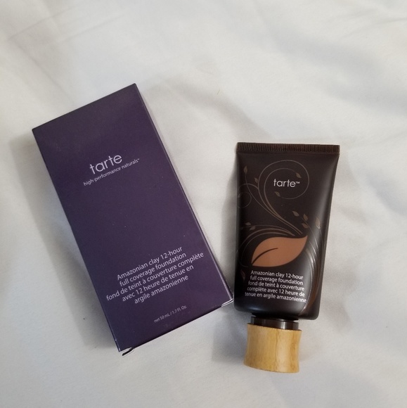 NEW Tarte Amazonian Clay Foundation - Picture 1 of 4